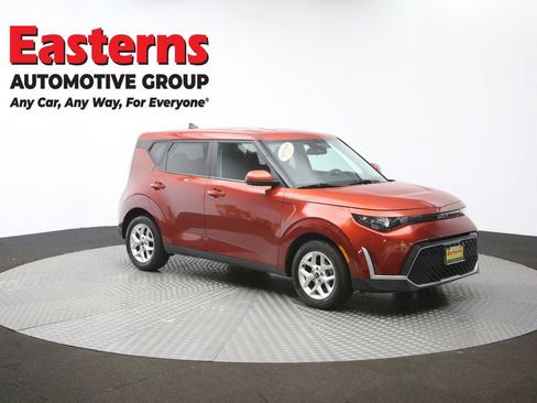 Used 2023 Kia Soul LX w/ Option Group 015 FWD image 49