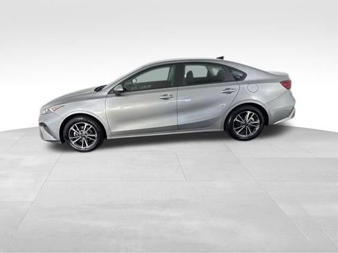 Certified 2023 Kia Forte LXS FWD image 10