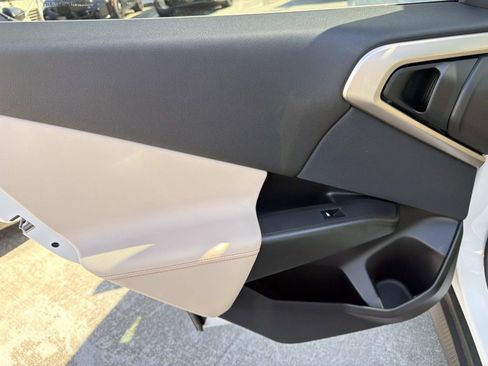 Used 2025 BMW X3 xDrive30i w/ Convenience Package image 9