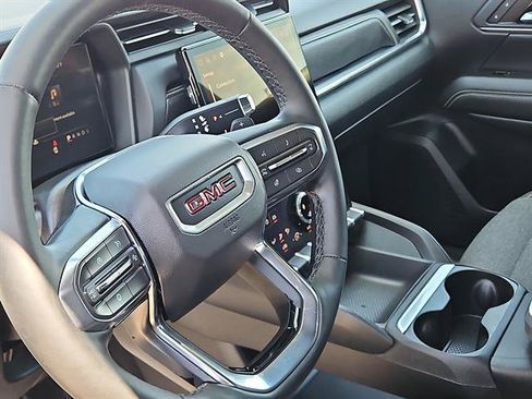 Used 2025 GMC Terrain Elevation w/ Black Edition AWD/4WD image 12