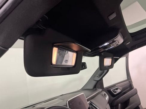 Used 2024 GMC Yukon XL AT4 w/ Technology Package AWD/4WD image 38