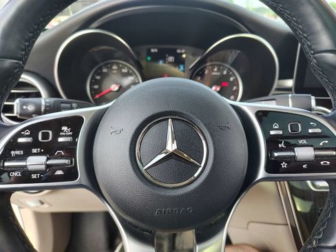 Used 2020 Mercedes-Benz GLC 300 4MATIC image 12