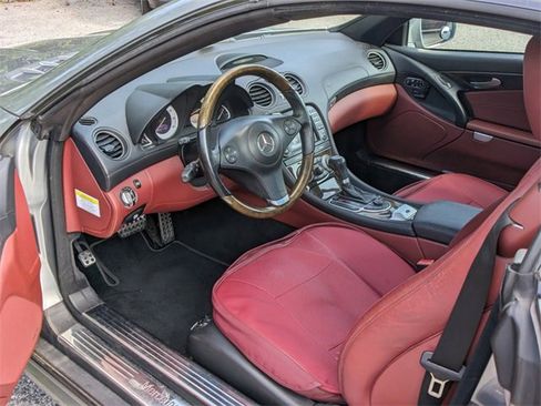 Used 2011 Mercedes-Benz SL 550 image 13