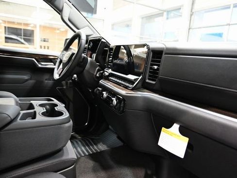 New 2026 GMC Sierra 1500 Elevation image 14