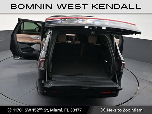 Used 2025 Lincoln Navigator L Black Label image 37