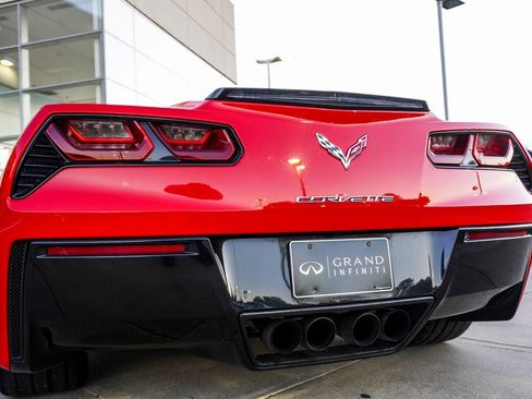 Used 2014 Chevrolet Corvette Stingray Convertible image 11
