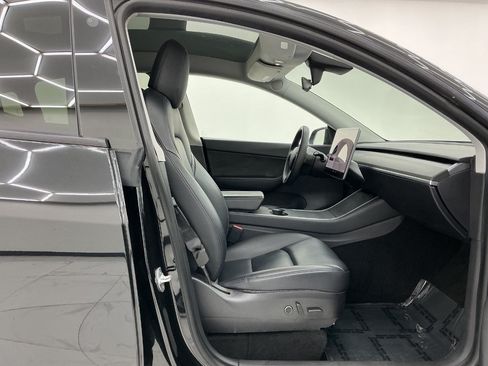 Used 2021 Tesla Model Y Long Range AWD/4WD image 15