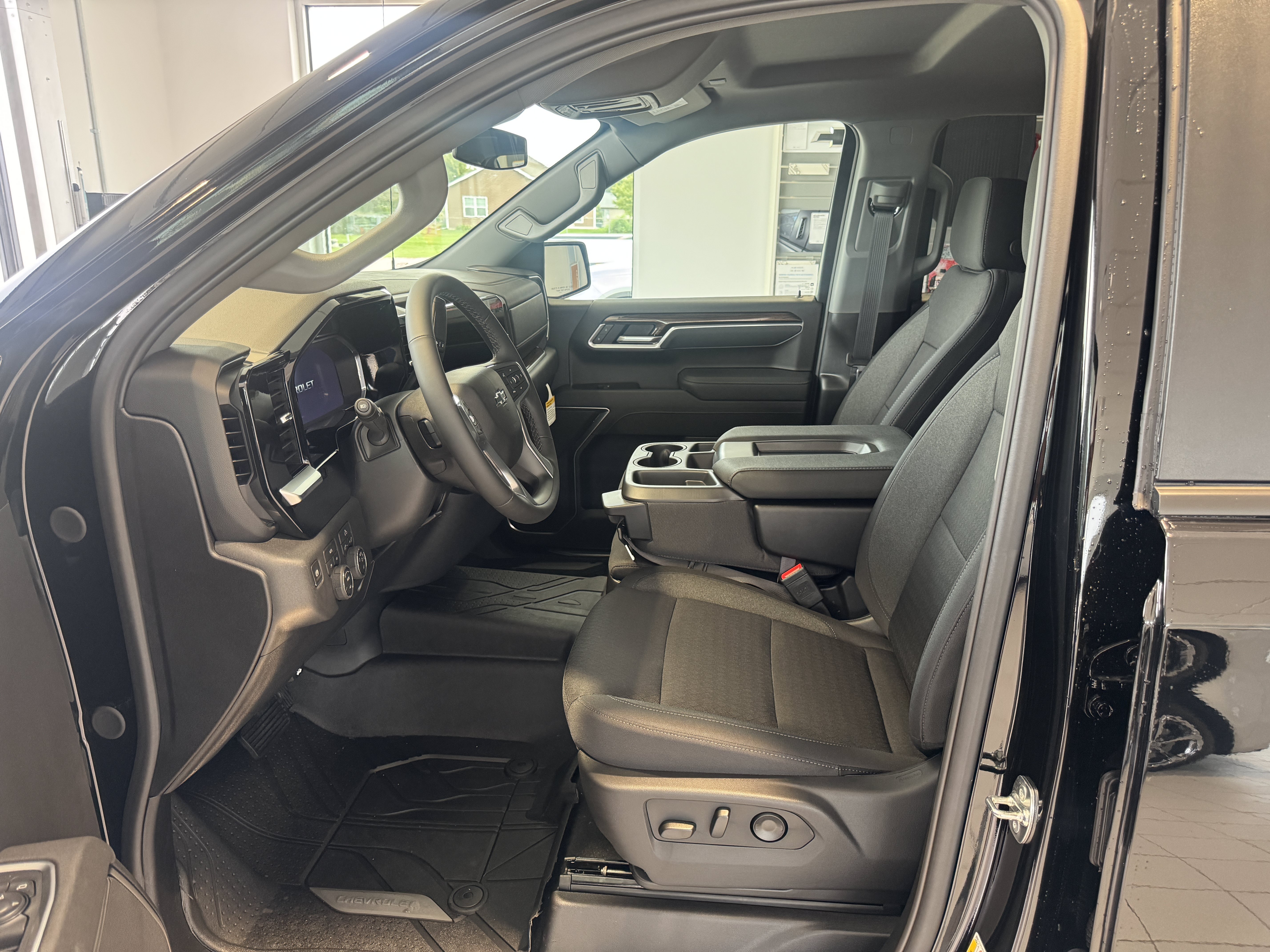 New 2026 Chevrolet Silverado 1500 RST w/ RST Select Package AWD/4WD image 2