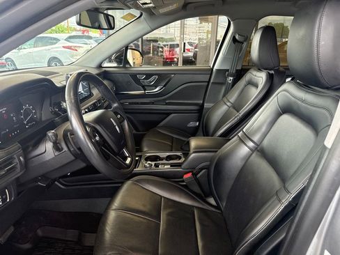 Used 2022 Lincoln Corsair AWD w/ Premium Package image 12