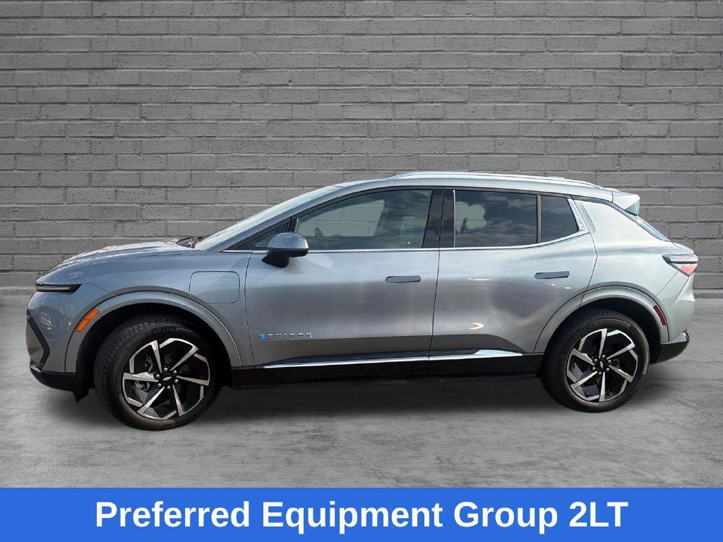 Used 2024 Chevrolet Equinox EV LT AWD/4WD image 5