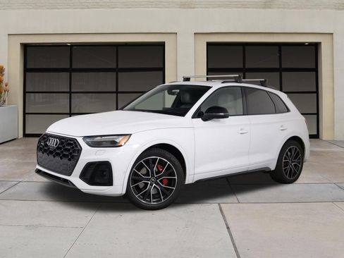 Used 2021 Audi SQ5 Prestige w/ Prestige Package AWD/4WD image 3
