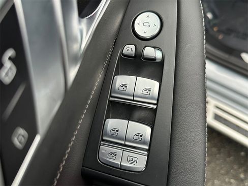 Used 2025 BMW X7 xDrive40i w/ Executive Package image 20