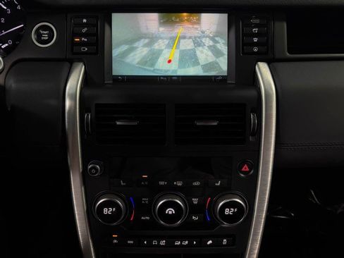 Used 2016 Land Rover Discovery Sport HSE image 27
