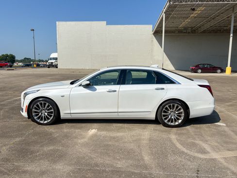 Used 2018 Cadillac CT6 Luxury AWD/4WD image 11