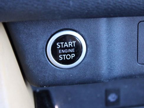 Used 2021 Nissan Rogue Platinum image 34