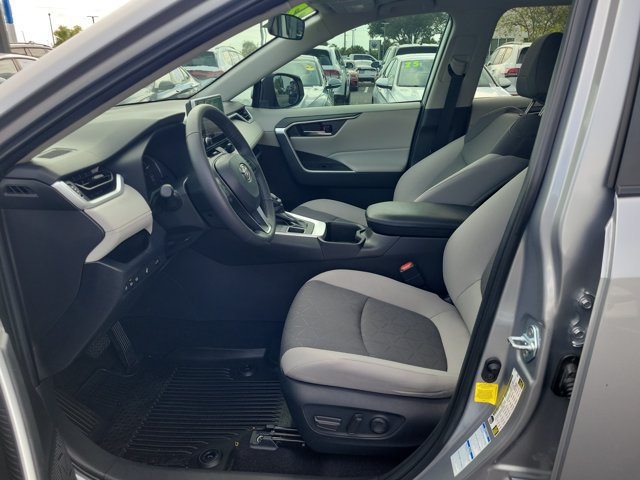 Used 2023 Toyota RAV4 XLE w/ Convenience Package AWD/4WD image 16