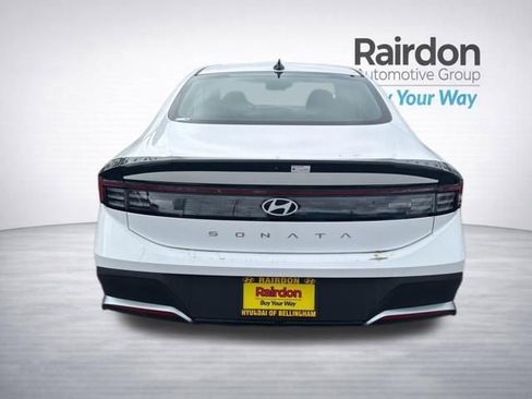 Used 2025 Hyundai Sonata SE image 8