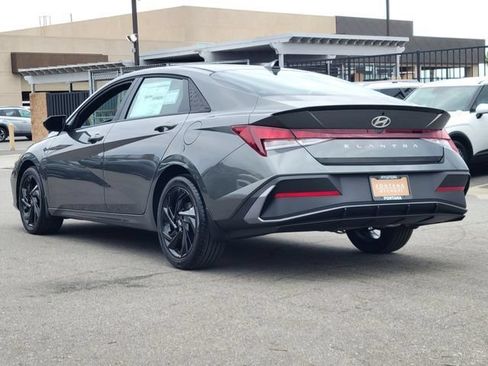 New 2026 Hyundai Elantra SEL Sport FWD image 3