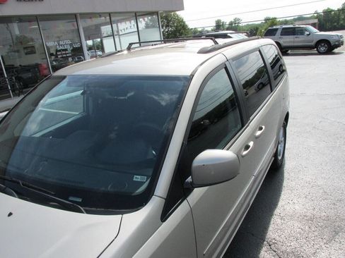 Used 2013 Dodge Grand Caravan SXT FWD image 26
