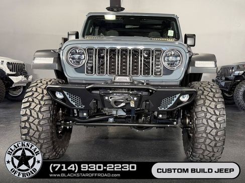 Used 2025 Jeep Wrangler Unlimited Rubicon 4xe AWD/4WD image 3