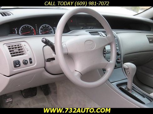 Used 2000 Toyota Avalon XL image 23