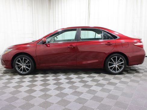 Used 2017 Toyota Camry XSE w/ Advanced Technology Package FWD image 37