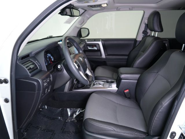 Used 2021 Toyota 4Runner SR5 Premium w/ Moonroof Package AWD/4WD image 5