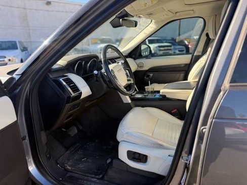 Used 2017 Land Rover Discovery HSE Luxury image 12