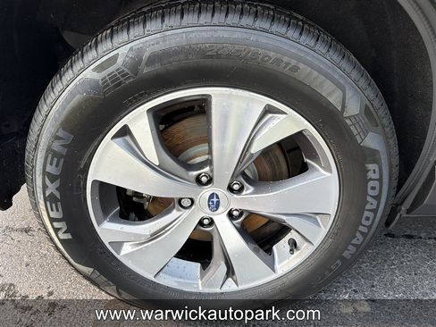 Used 2020 Subaru Ascent Premium w/ Convenience Package AWD/4WD image 18