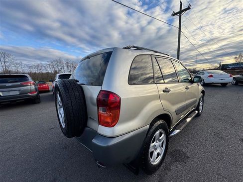 Used 2002 Toyota RAV4 4WD image 21