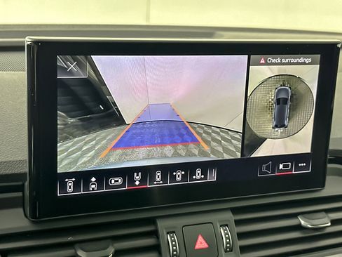 Used 2023 Audi SQ5 Premium Plus w/ Premium Plus Package image 19