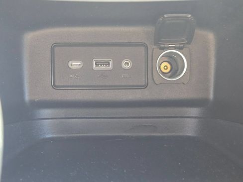 Used 2022 Chevrolet Equinox LT FWD image 29