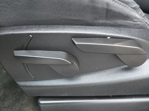 Used 2018 Chevrolet Silverado 1500 LT image 15