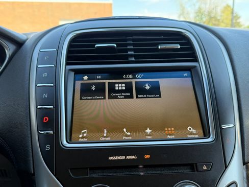Used 2016 Lincoln MKX Reserve w/ Climate Package AWD/4WD image 39