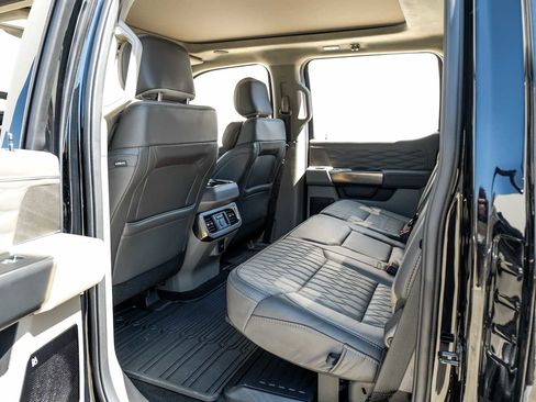 Used 2025 Ford F450 Platinum w/ Platinum Plus Package AWD/4WD image 40