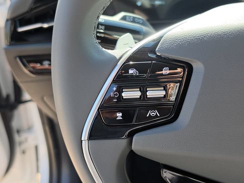 New 2026 Kia Niro EX FWD image 29