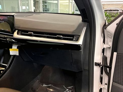 Used 2025 BMW X1 xDrive28i image 36