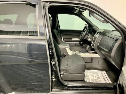 Used 2009 Ford Escape XLT AWD/4WD image 17
