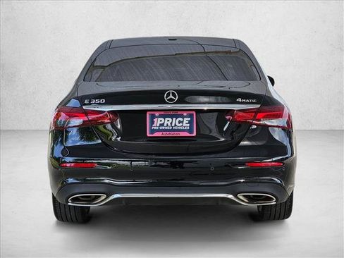 Used 2022 Mercedes-Benz E 350 4MATIC Sedan image 6