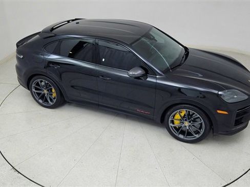 Used 2024 Porsche Cayenne Turbo GT image 78