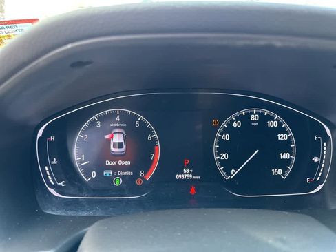 Used 2018 Honda Accord Touring image 30