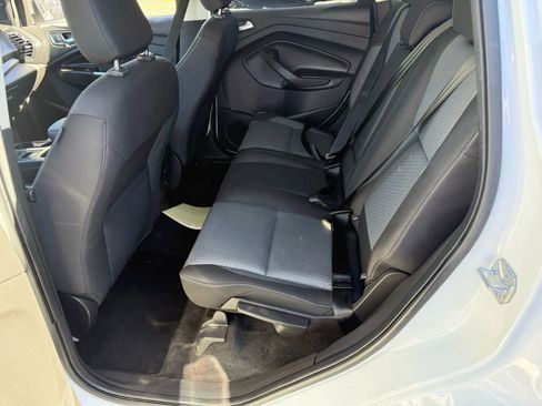 Used 2018 Ford Escape SE image 5