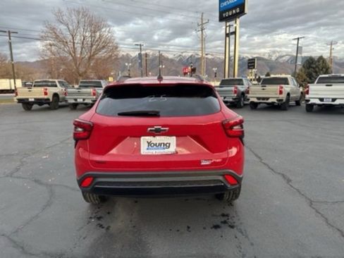 New 2026 Chevrolet Trax RS w/ Driver Confidence Package FWD image 6