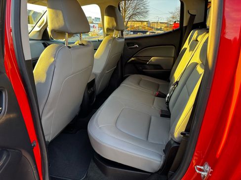 Used 2016 Chevrolet Colorado LT w/ Luxury Package, Chrome AWD/4WD image 9