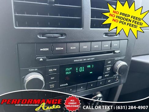 Used 2012 Jeep Liberty Sport image 11