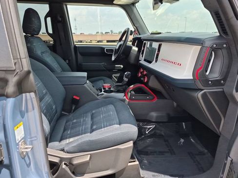 Used 2025 Ford Bronco Heritage Edition AWD/4WD image 21