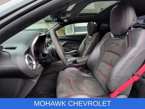 Used 2017 Chevrolet Camaro ZL1 image 21