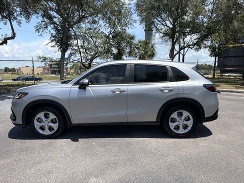 Certified 2023 Honda HR-V LX image 7