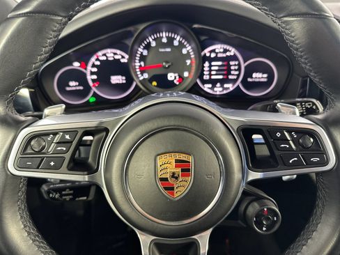 Certified 2023 Porsche Cayenne AWD/4WD image 27