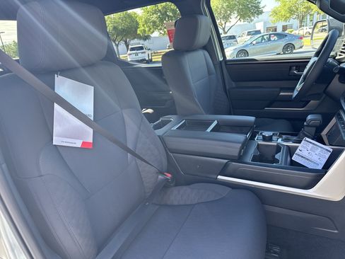 New 2026 Toyota Tundra SR5 AWD/4WD image 32